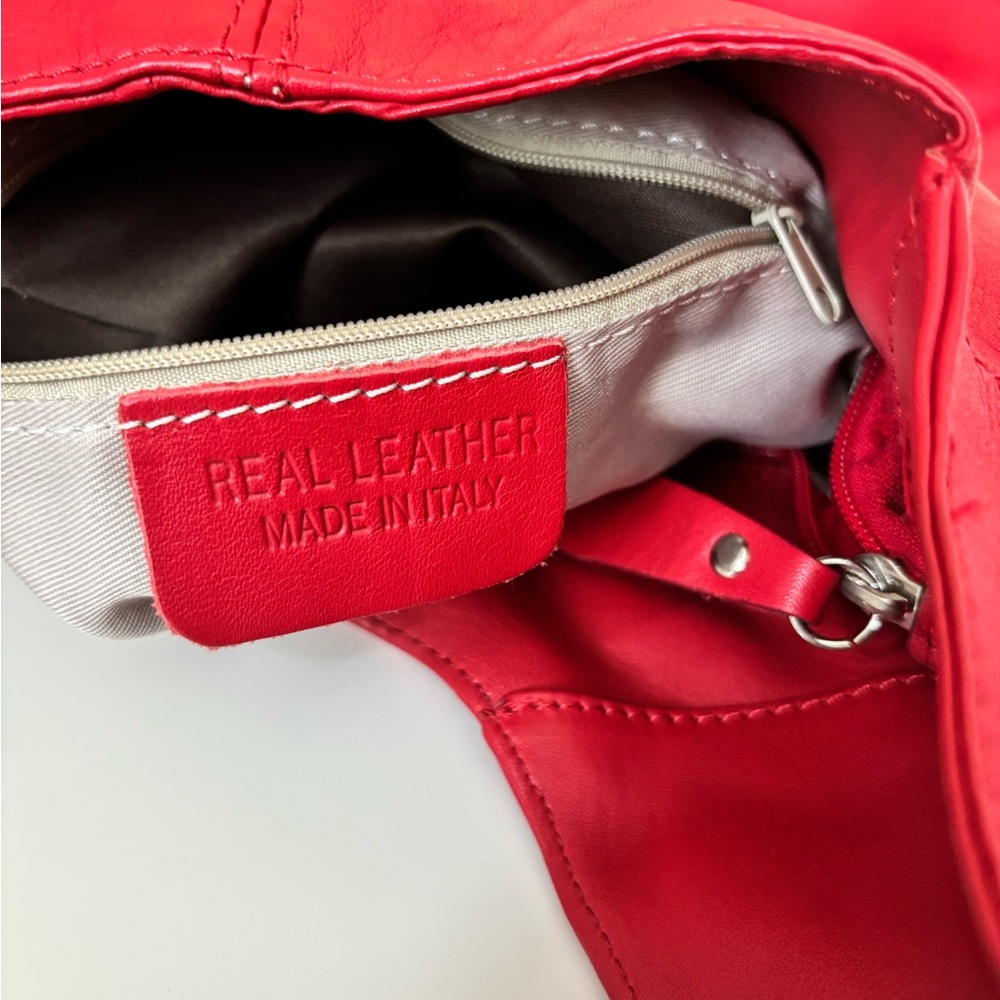 SOFT RED PEBBLE LEATHER HOBO SHOULDER BAG MADE IN ITALY - Picture 9 of 11